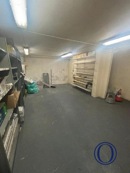 Local commercial - 185 m²