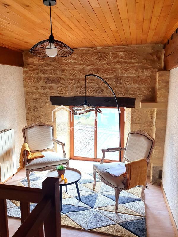 Maison de village - 294 m² - 12 pièces