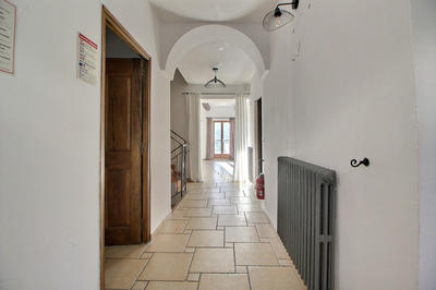 Maison - 277 m² - 14 pièces