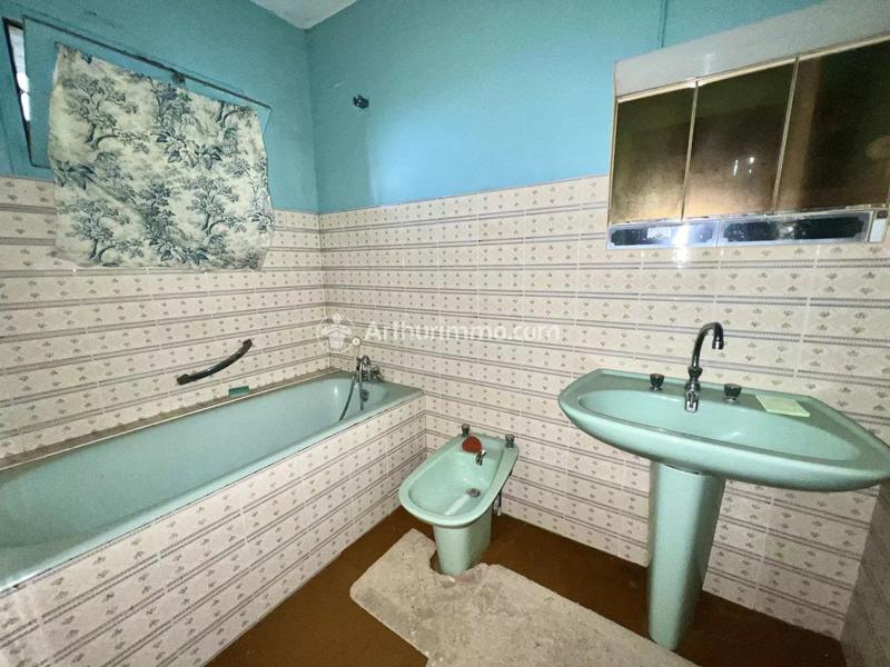 Maison - 184 m² - 7 pièces