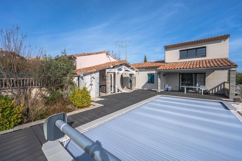 Maison - 94 m² - 5 pièces