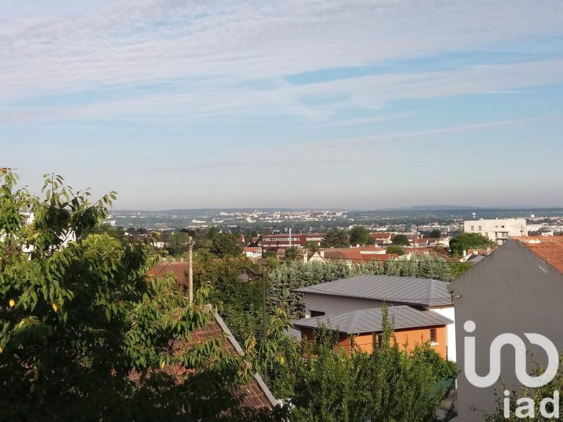 Maison - 77 m² - 4 pièces