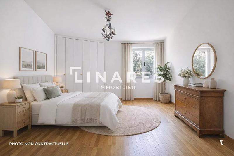 Appartement - 111 m² - 5 pièces