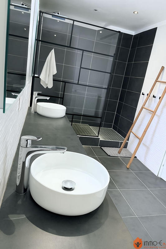 Maison - 121 m² - 5 pièces