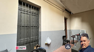 Immeuble - 170 m² - 1 pièce