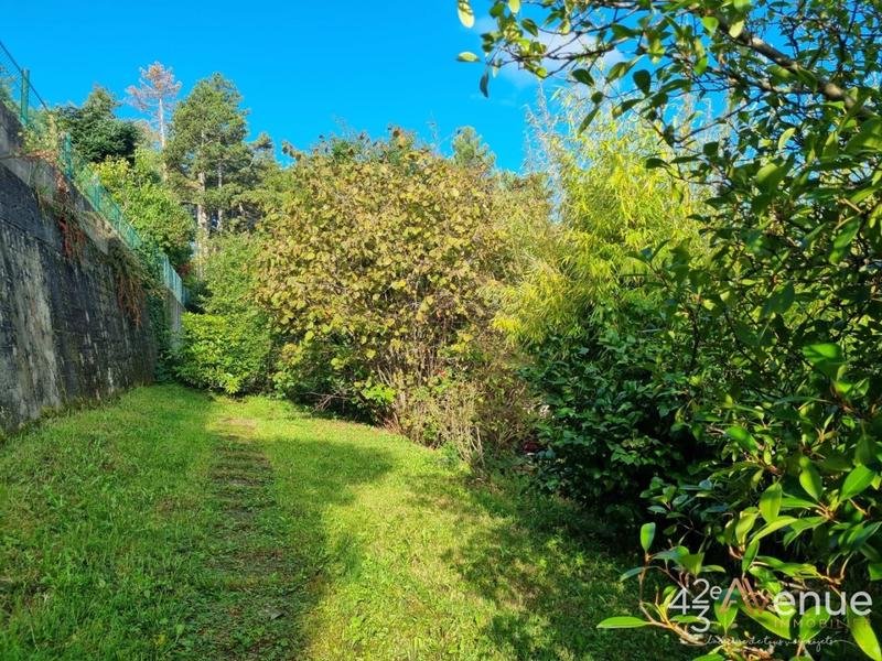 Maison - 152 m² - 6 pièces