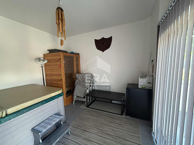 Maison - 98 m² - 5 pièces