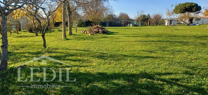 Terrain constructible - 623 m²