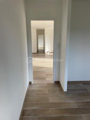 Maison - 87 m² - 4 pièces