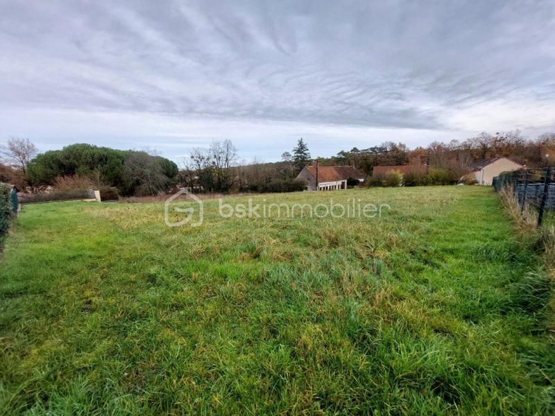 Terrain constructible - 1 000 m²