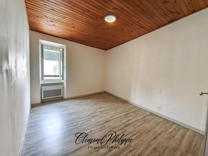 Maison - 74 m² - 5 pièces