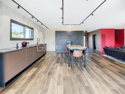 Maison d'architecte - 190 m² - 5 pièces