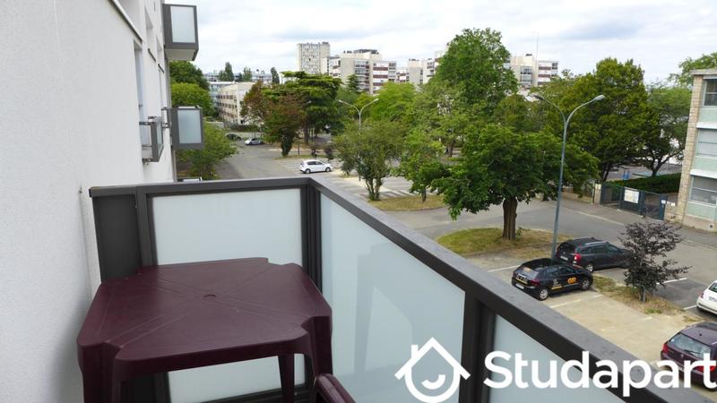 Chambre - 9 m² - 1 pièce