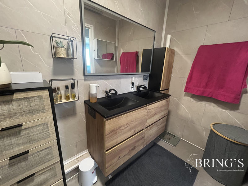 Appartement - 95 m² - 4 pièces