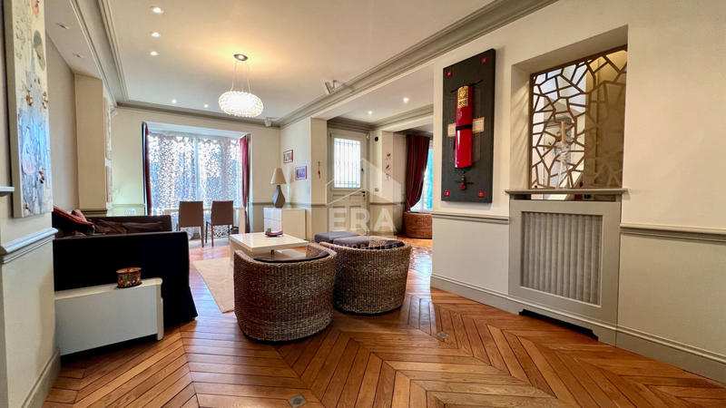 Maison - 167 m² - 6 pièces