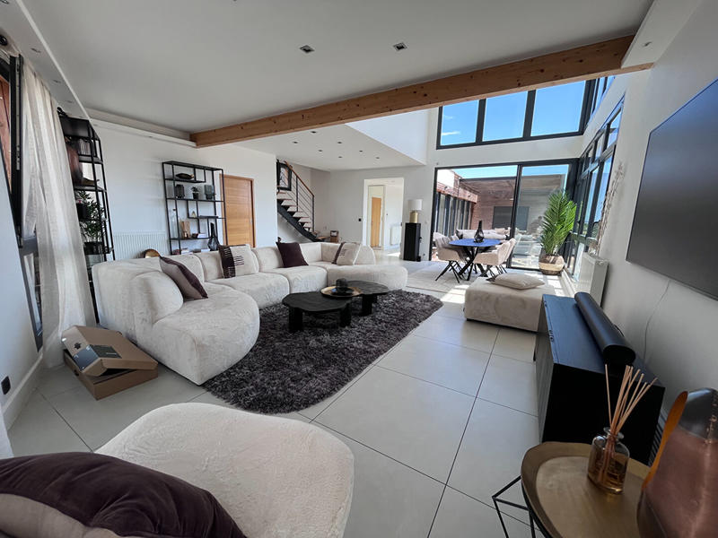 Appartement - 162 m² - 5 pièces