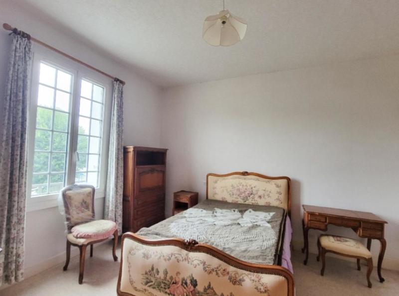 Maison - 195 m² - 10 pièces