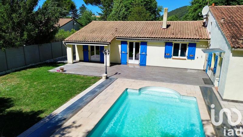 Maison - 140 m² - 6 pièces