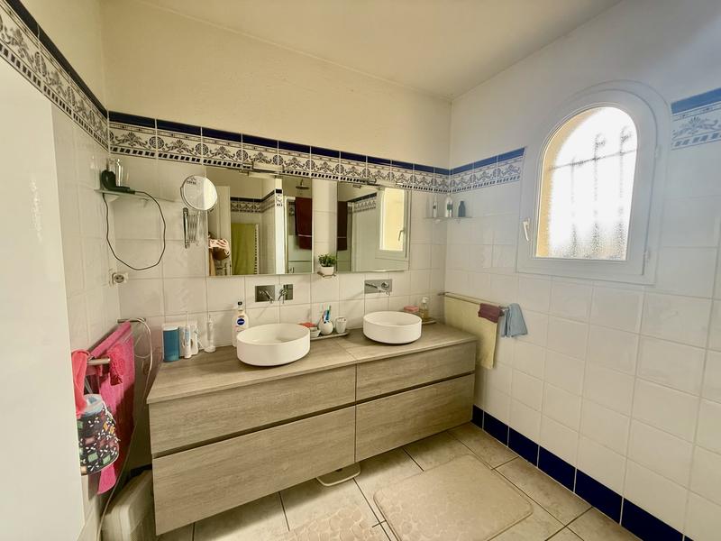 Maison - 137 m² - 4 pièces