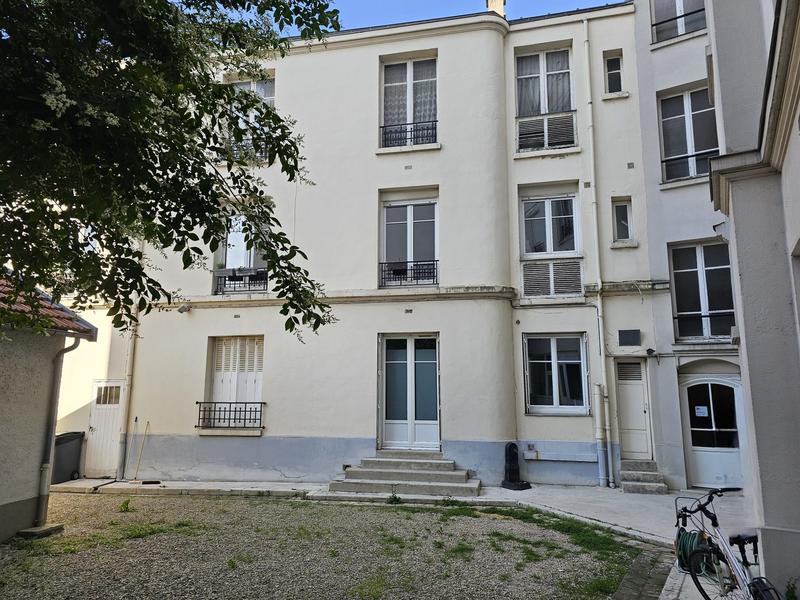 Appartement - 94 m² - 4 pièces