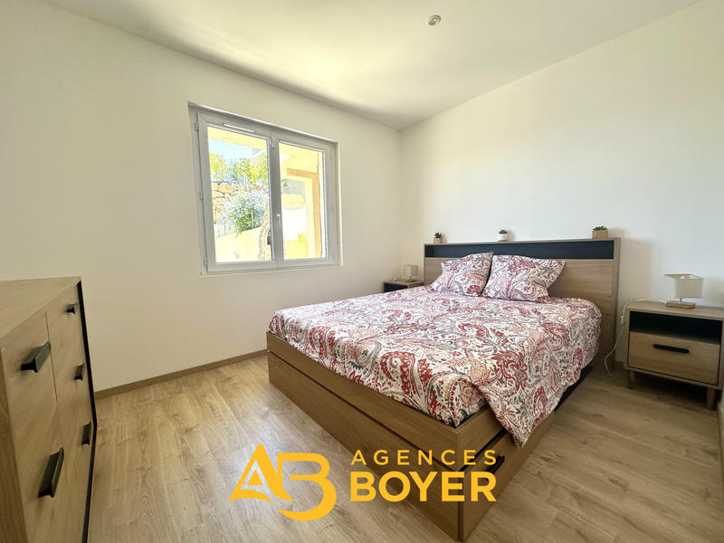 Appartement - 94 m² - 4 pièces