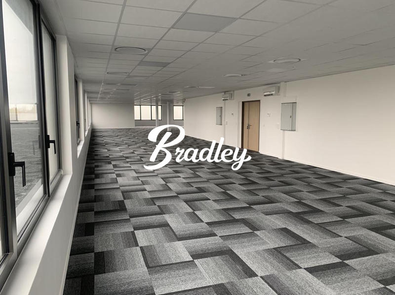 Bureau - 650 m²