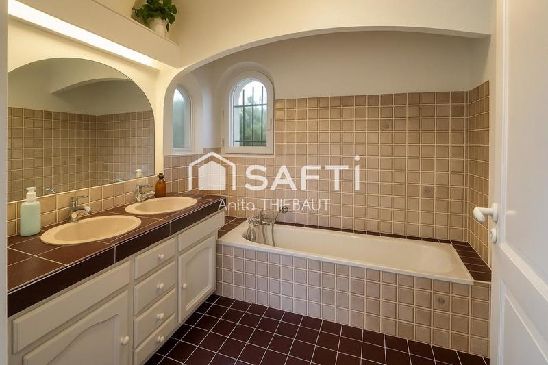 Maison - 120 m² - 5 pièces