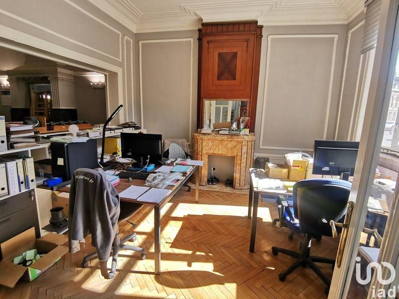 Local commercial - 4 200 m²