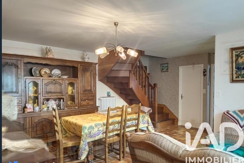 Maison - 95 m² - 4 pièces