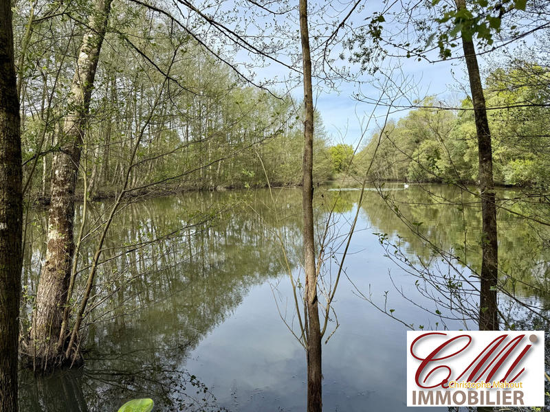 Terrain de loisirs - 18 700 m²