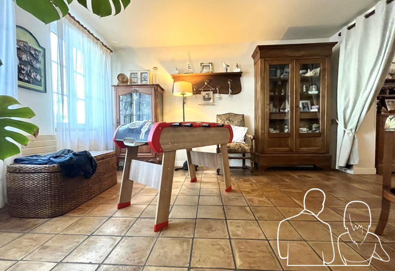 Maison ancienne - 263 m² - 11 pièces