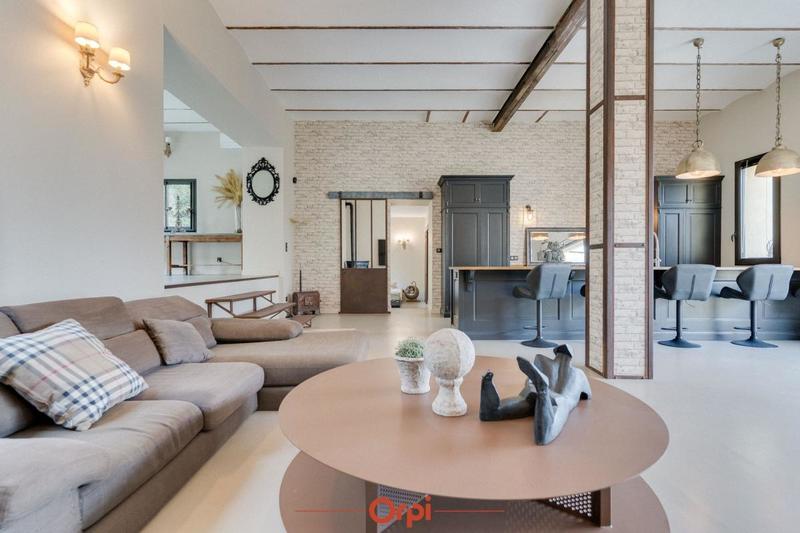 Maison - 199 m² - 5 pièces