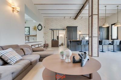 Maison - 199 m² - 5 pièces