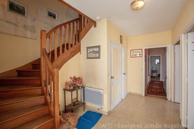 Maison - 163 m² - 6 pièces