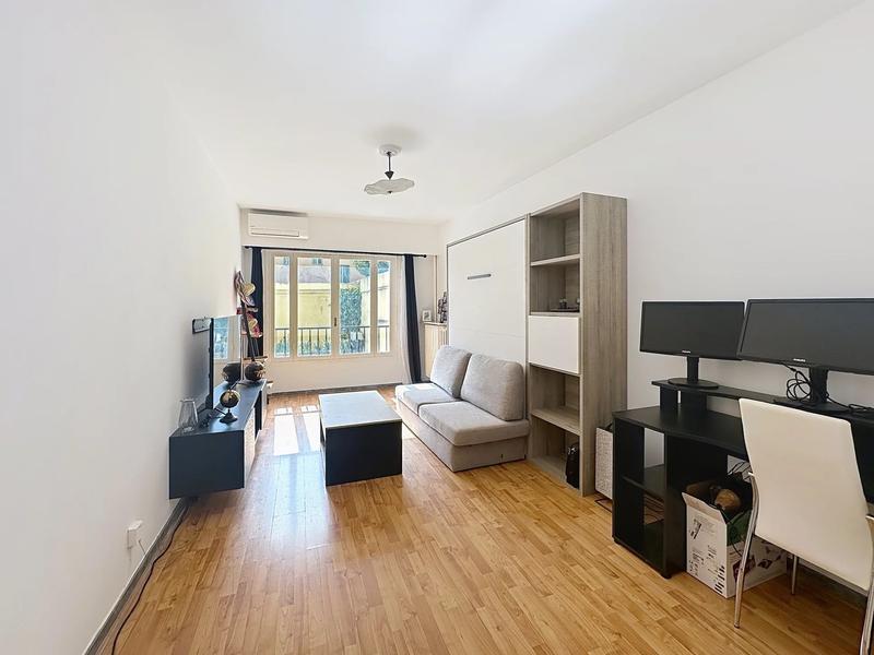 Appartement - 60 m² - 2 pièces