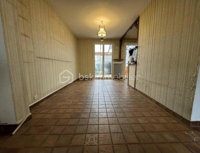 Maison - 89 m² - 5 pièces