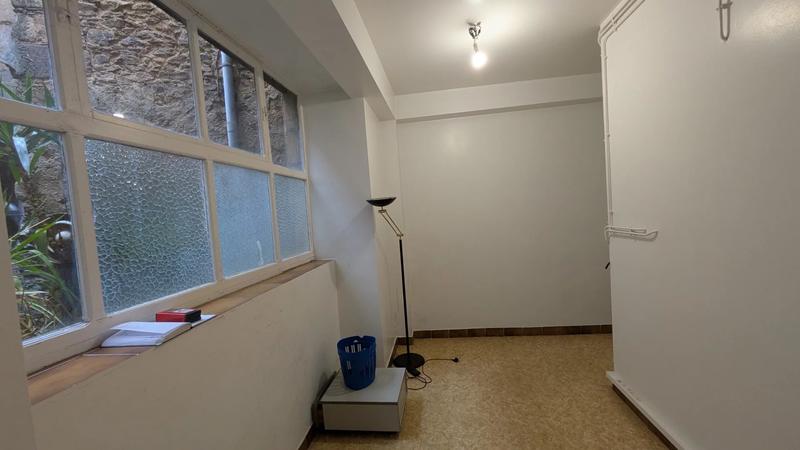 Magasins - 74 m² - 2 pièces