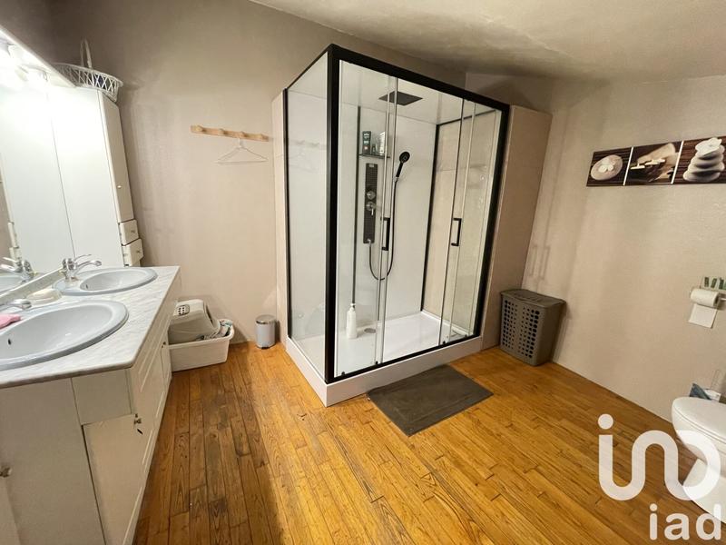 Maison - 201 m² - 6 pièces