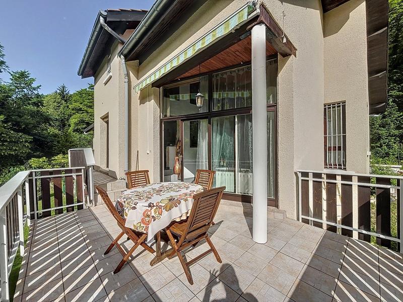 Maison - 226 m² - 5 pièces