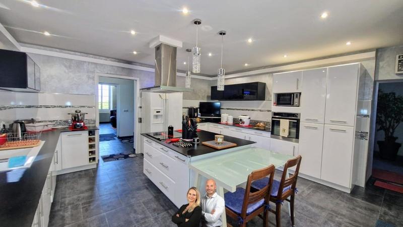 Bastide - 210 m² - 6 pièces