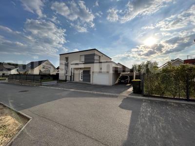 Maison d'architecte - 153 m² - 6 pièces