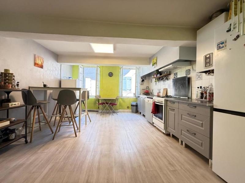 Maison de village - 137 m² - 6 pièces