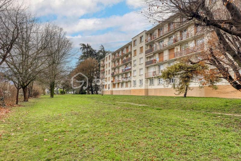 Appartement - 66 m² - 4 pièces