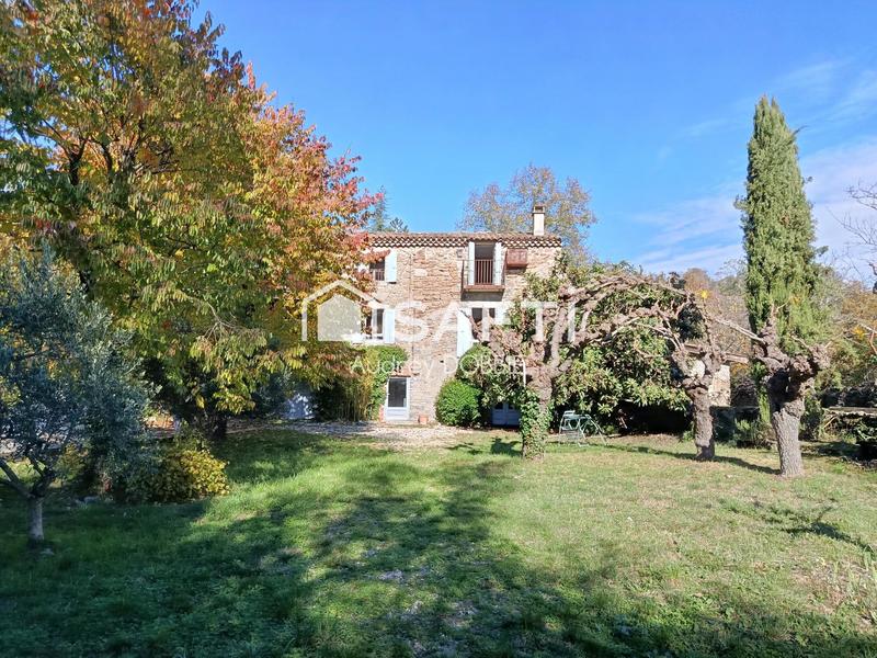 Maison - 140 m² - 5 pièces