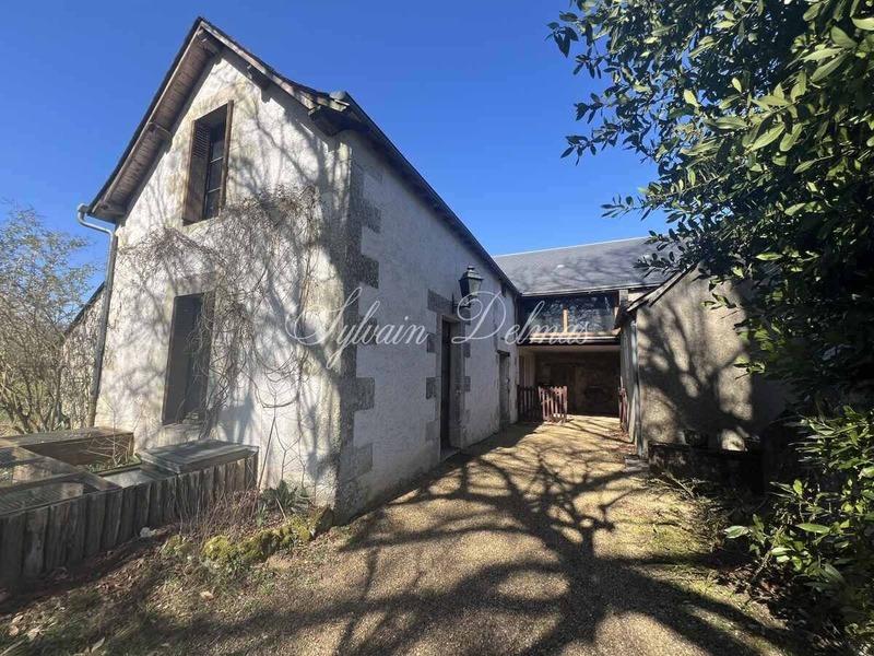 Maison - 600 m² - 5 pièces