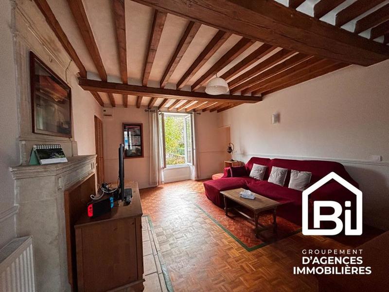 Maison - 220 m² - 9 pièces