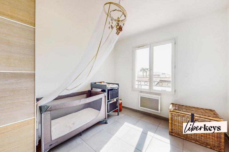 Maison - 93 m² - 4 pièces