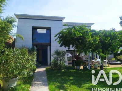 Maison de maîtres - 394 m² - 9 pièces