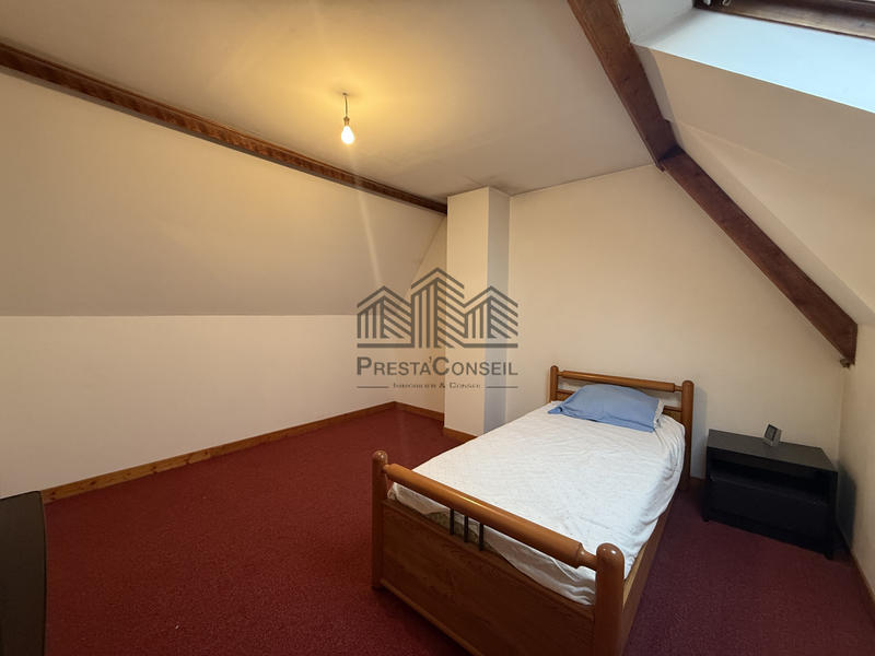 Maison - 210 m² - 5 pièces