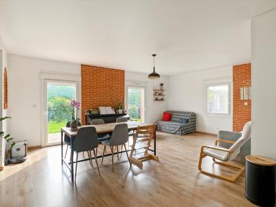 Appartement - 98 m² - 4 pièces